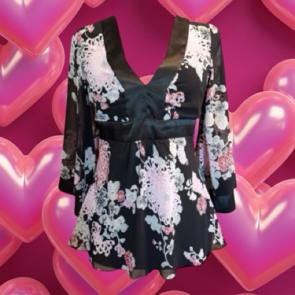 Twenty One Tops - Twenty One Black & Pink Floral 3/4 Sleeve Tie Back V-Neck Kimono Blouse Size S